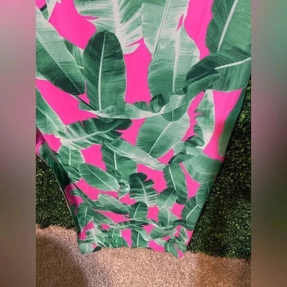 Buddy Love | Major Flair Maxi Dress in Palm Leaf Green - Size Small - Picture 7 of 10